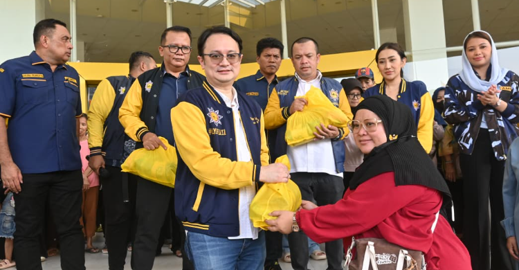 dekat dengan rakyat - ilustrasi berita Jerry Sambuaga: AMPI Perkuat Arah Organisasi yang Dekat dengan Rakyat