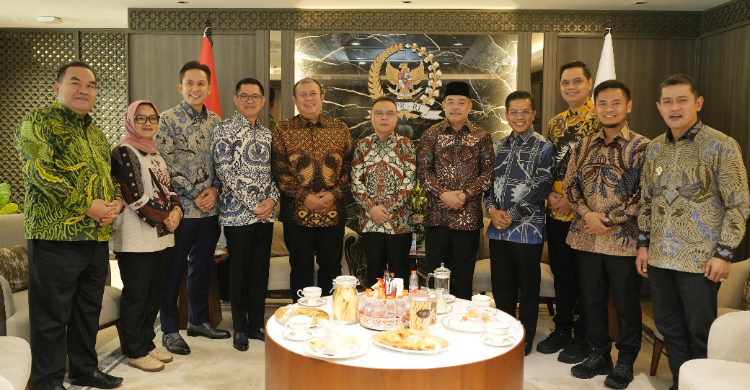 dialog apkasi - ilustrasi berita Dasco dan Cucun Terima Aspirasi Bupati dalam Dialog APKASI
