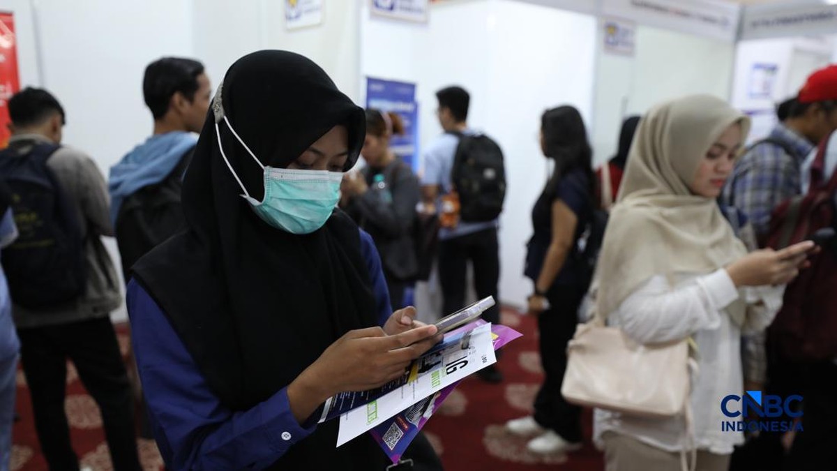 pertumbuhan tanpa kerja - ilustrasi berita Mengatasi Pertumbuhan Tanpa Kerja: Peran Ekonomi Islam dalam Meningkatkan…