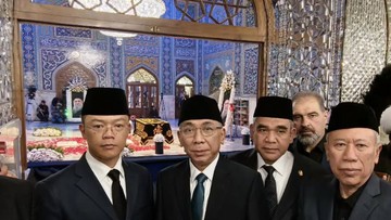 rakyat tak menyerah - ilustrasi berita Ketua Parlemen Iran Tegaskan Rakyat Tak Menyerah pada Kezaliman Saat Muzani…