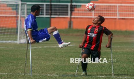sepak bola amputasi - ilustrasi berita Semangat dan Prestasi Memeriahkan Sepak Bola Amputasi di Bogor
