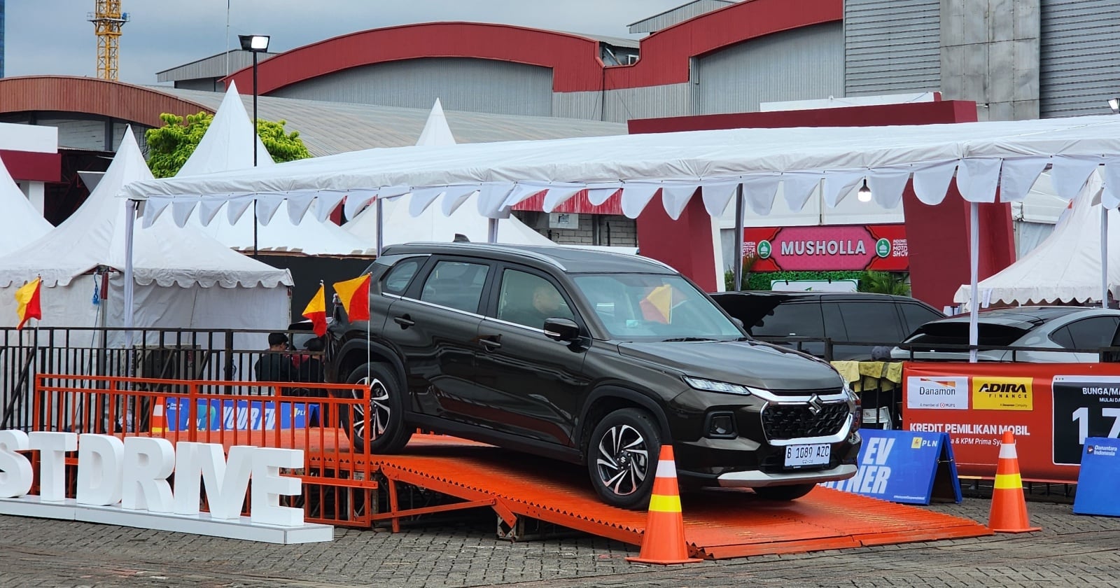 subsidi mobil listrik - ilustrasi berita China Alihkan Subsidi Mobil Listrik dari Hybrid ke BEV