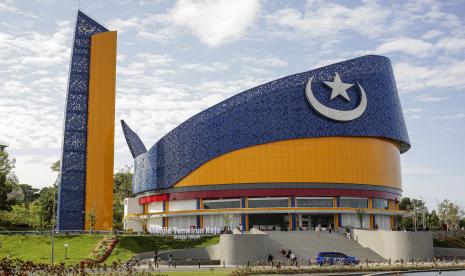 wisata ramah muslim - ilustrasi berita Sorotan Baru Seputar Wisata Ramah Muslim yang Menarik Perhatian