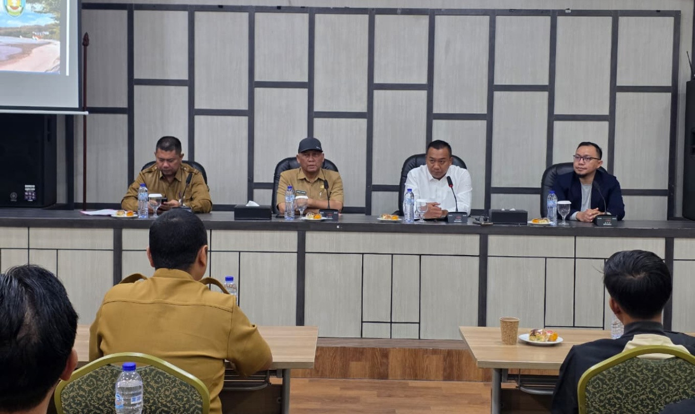 investasi pasir putih Pemkab Situbondo Tawarkan Investasi Pasir Putih Rp40… investasi pasir putih - ilustrasi berita Pemkab Situbondo Tawarkan Investasi Pasir Putih Rp40 Miliar Lewat Skema Kerja…