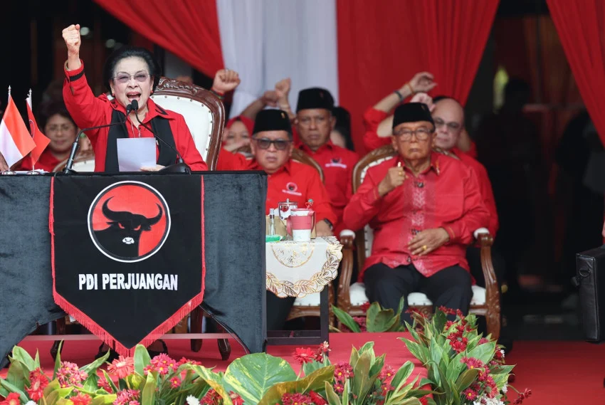megawati tidak hadir Hasto Jelaskan Megawati Tidak Hadir di Upacara HUT ke-81:… megawati tidak hadir - ilustrasi berita Hasto Jelaskan Megawati Tidak Hadir di Upacara HUT ke-81: Ada Misi untuk Kader…