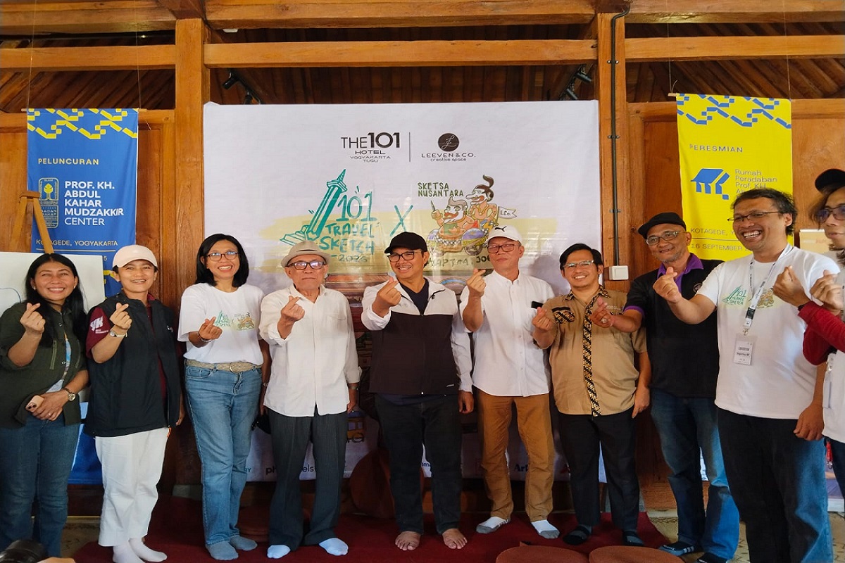 sketch tour kotagede The 1O1 Jogja Tugu Gelar Sketch Tour Kotagede untuk⦠sketch tour kotagede - ilustrasi berita The 1O1 Jogja Tugu Gelar Sketch Tour Kotagede untuk Mengangkat Warisan Budaya